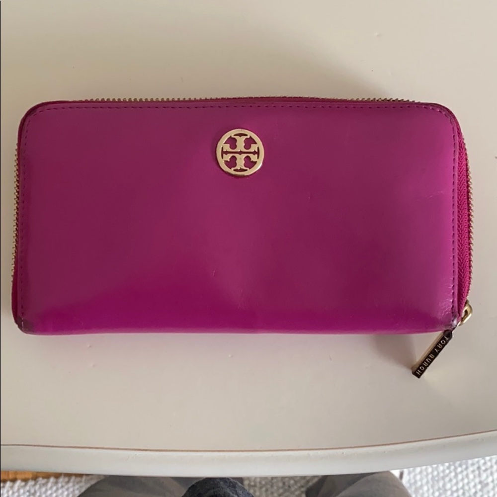 Tory Burch wallet